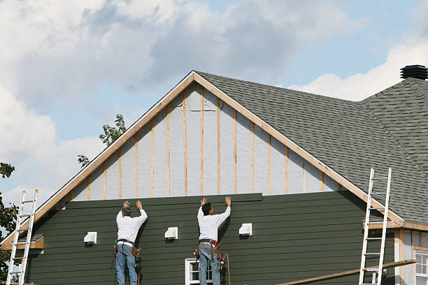 Professional Emergency Siding Repair technician working in Wayne, WV